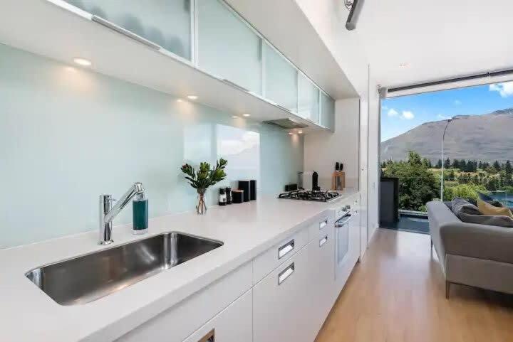 Luxury Lakeview 2 Bedroom Apartment Queenstown Eksteriør billede