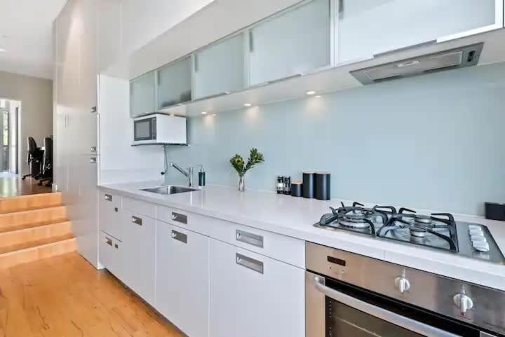 Luxury Lakeview 2 Bedroom Apartment Queenstown Eksteriør billede